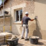 découvrez notre guide complet pour rénover une façade avec un enduit monocouche weber, alliant efficacité, esthétique et protection durable pour vos murs extérieurs.