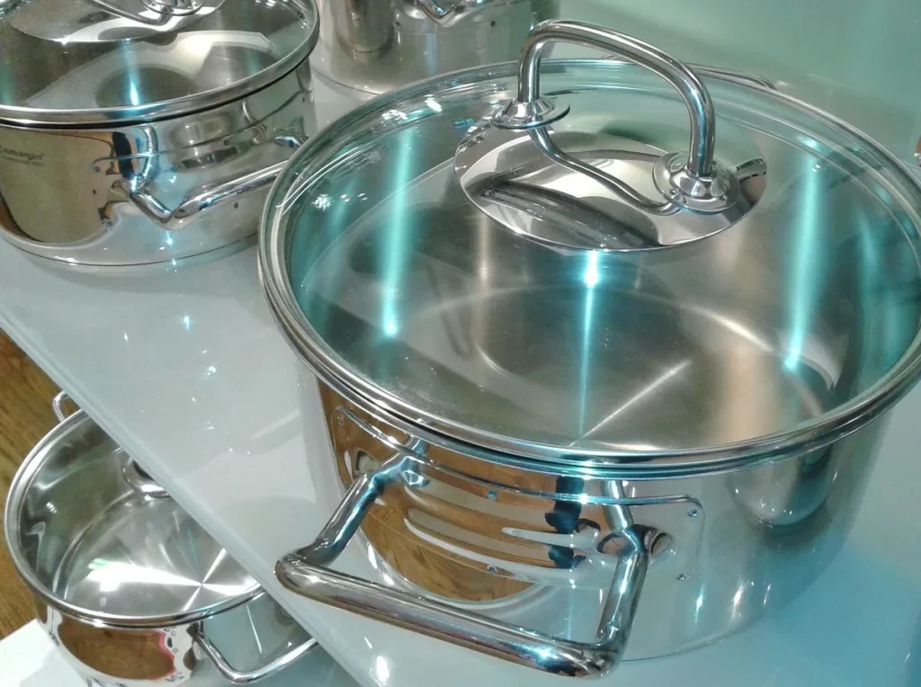 Cuiserno Proline gamme de casseroles et poêles inox professionnelle